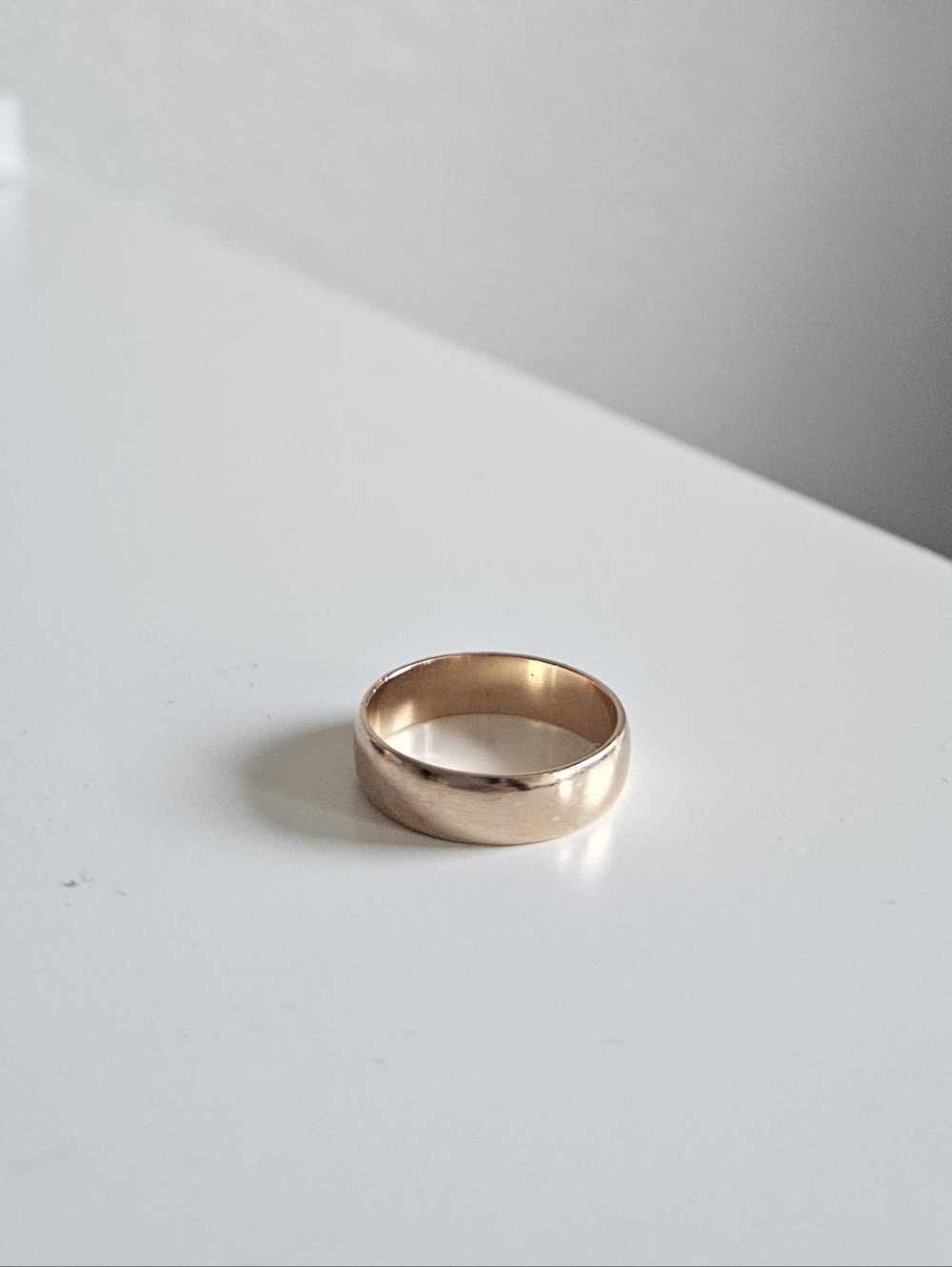 5mm 18k Solid Gold Band Size 5